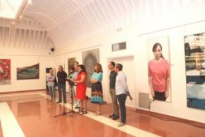Inaugurada en Tomelloso una interesante exposición de artes plásticas en la Escuela de Artes Antonio