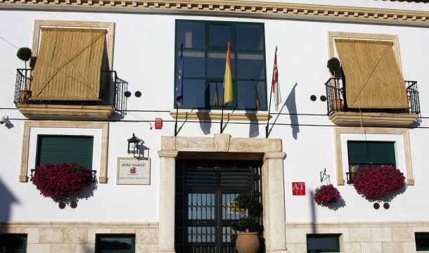 Entrada al apartahotel